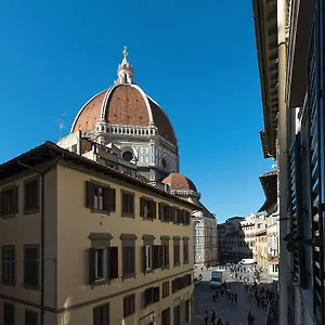 - In Duomo Apartment Florence